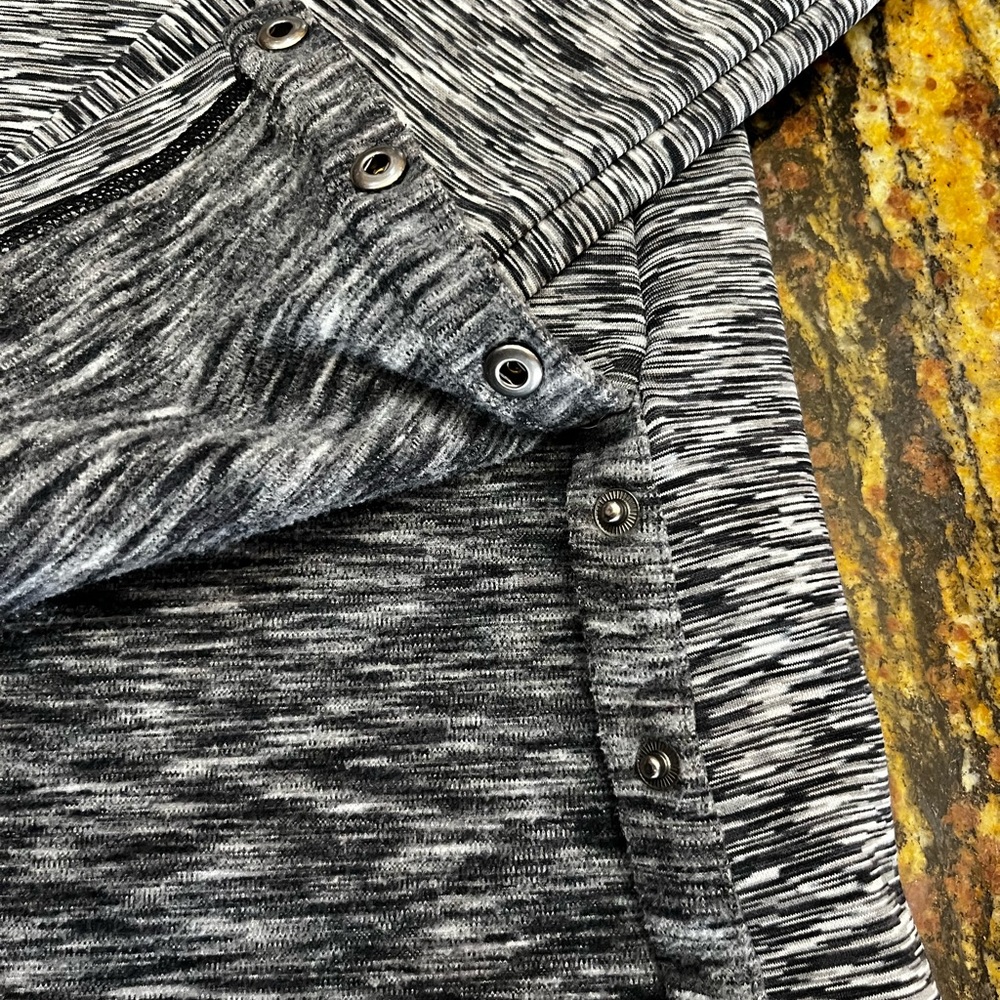 Athleta Pullover - image 4